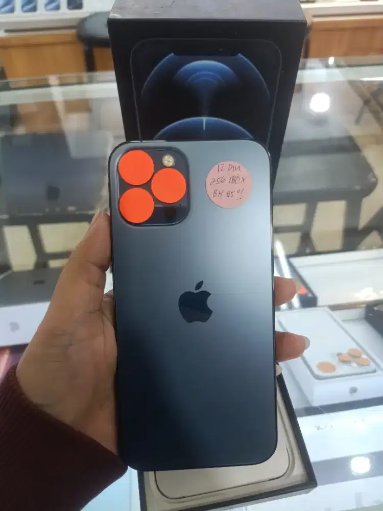 Second IPhone 12Pro Max 256GB Warna Blue Ex Garansi Resmi
