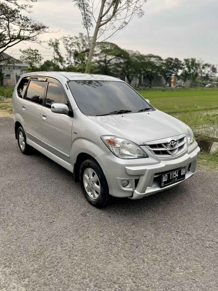 Toyota Avanza G matic 2011
