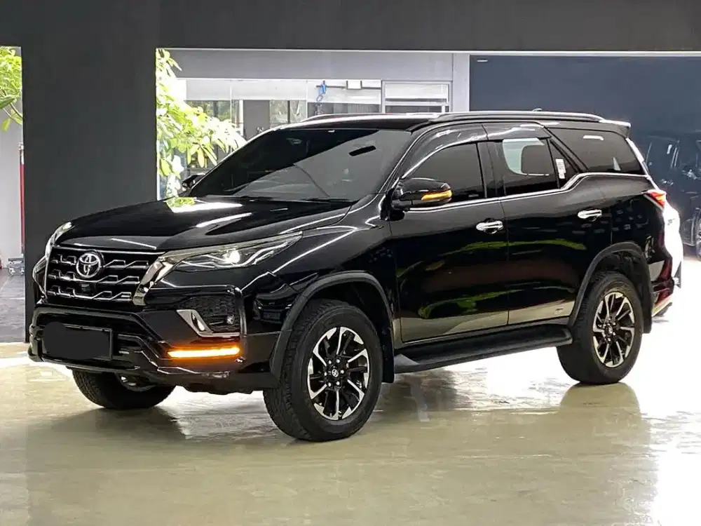(Km30ribu)FORTUNER 2.8 GR 2022/2023