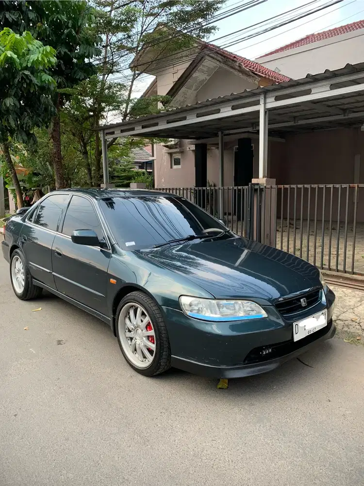 Honda Accord 2001 Bensin