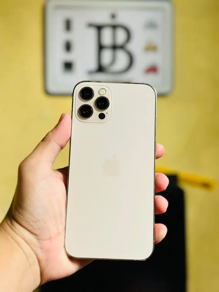iPhone 12 Pro Mulus jual cepaat