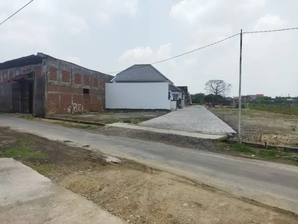 dijual tanah kavling luas 80m2 harga 150jt lokasi 100meter dari jln raya solojogja