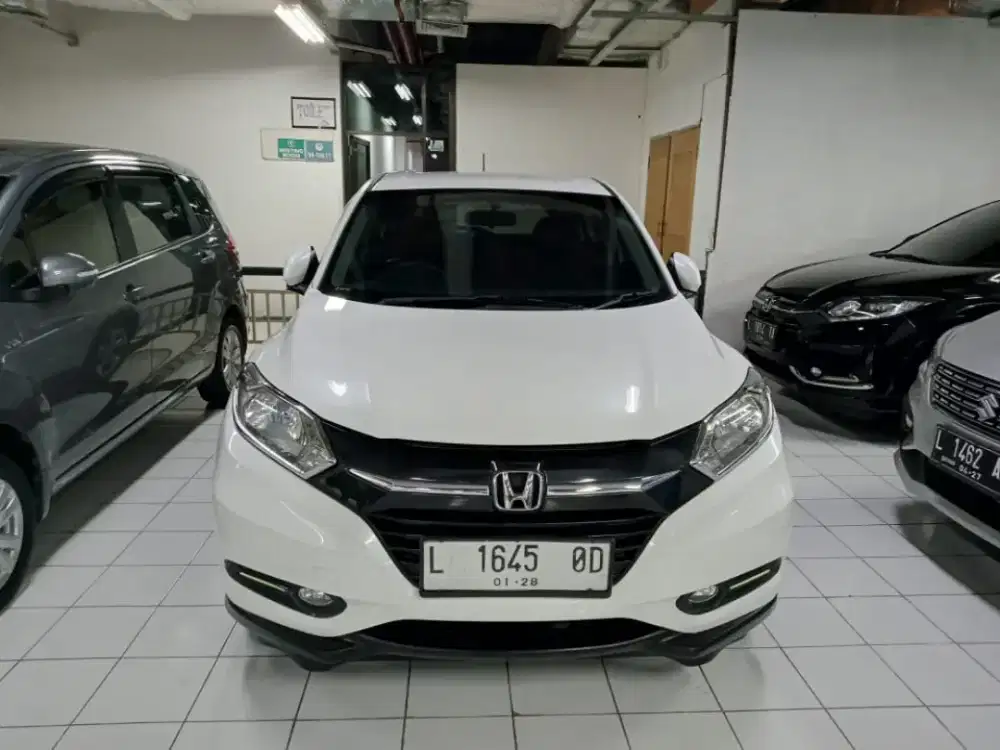 HONDA HRV E CVT AT 2017 PUTIH