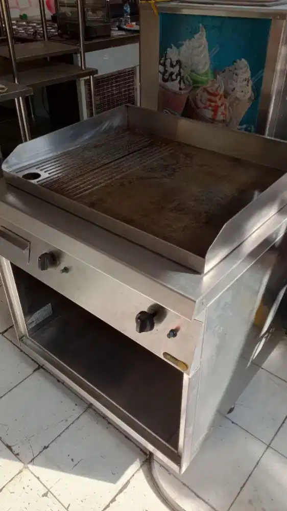 Kompor teppanyaki