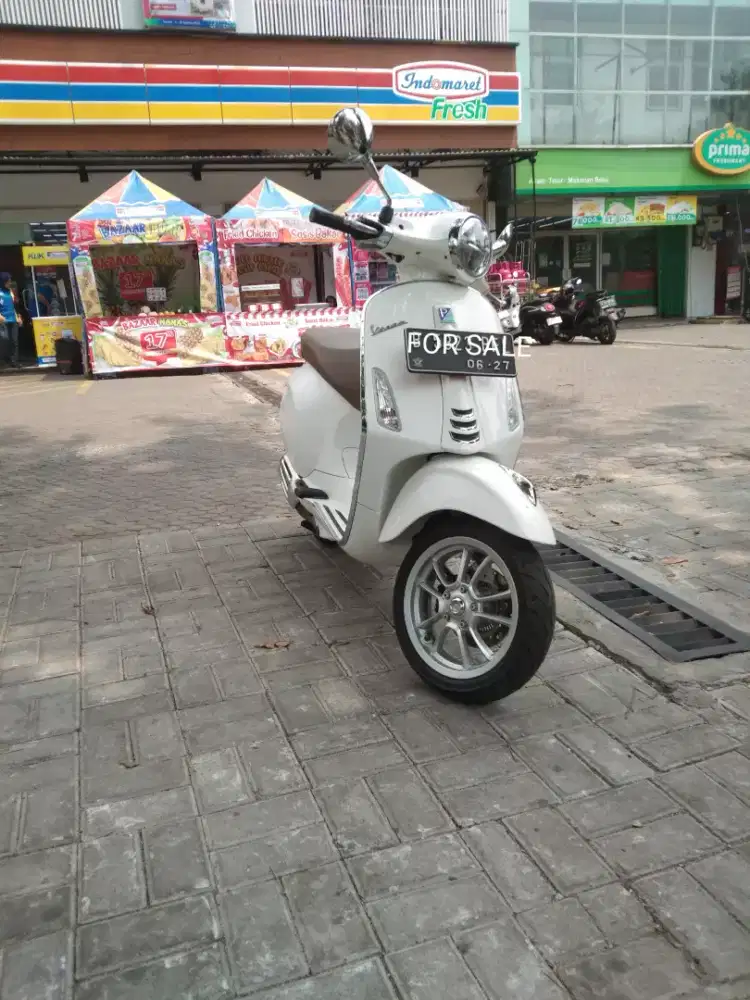 Vespa Primavera 3v 150 Iget ABS 2021 putih