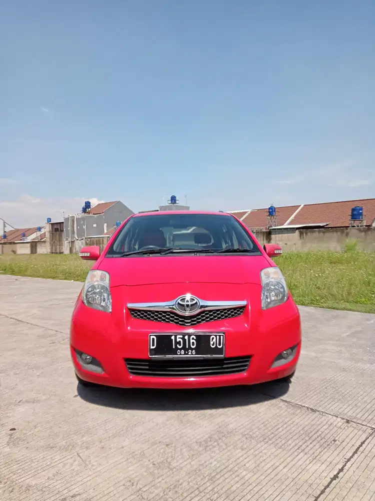 DP 2 jt.! Yaris J manual 2011