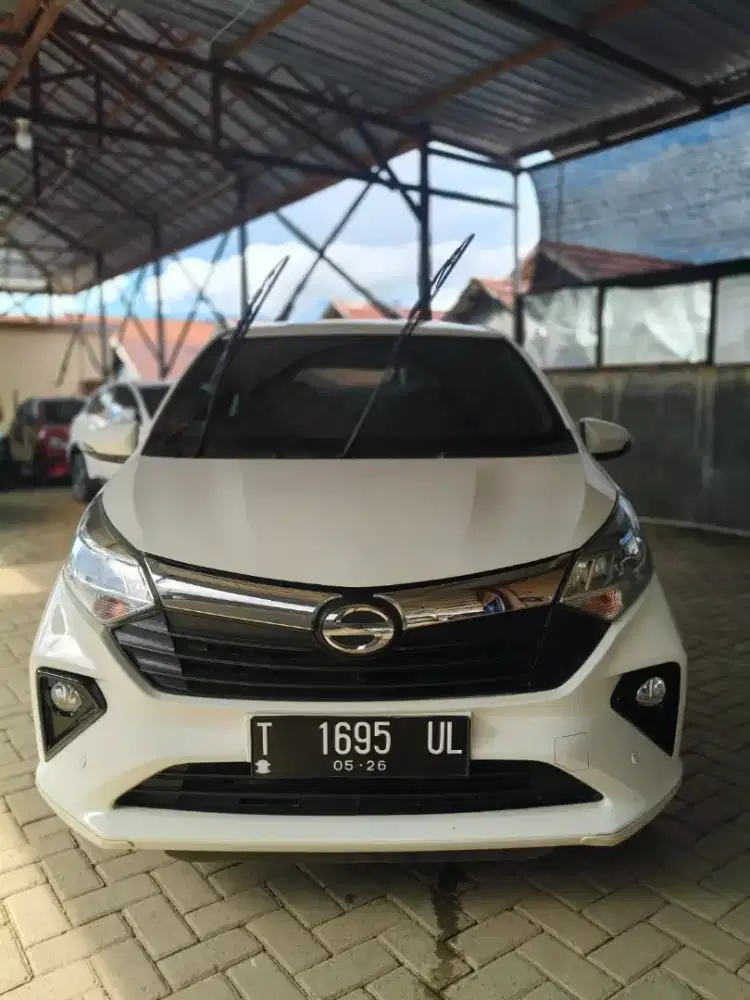 DAIHATSU SIGRA R DELUXE 2021