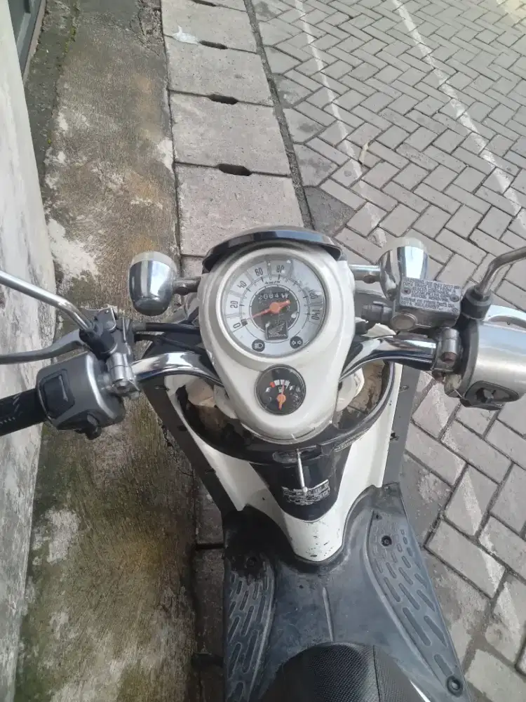 Honda scoopy 2011