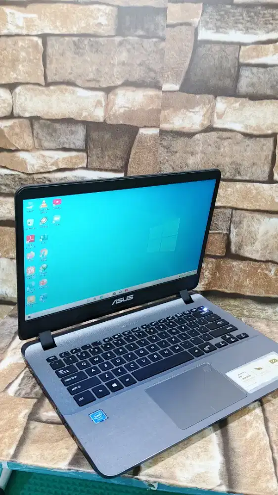 Laptop murah asus