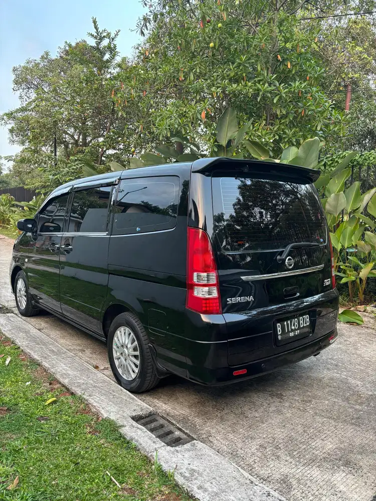 Nissan Serena 2012 Bensin