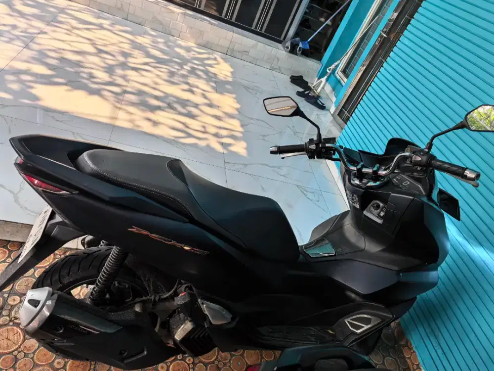 PCX 2024 biru abs
