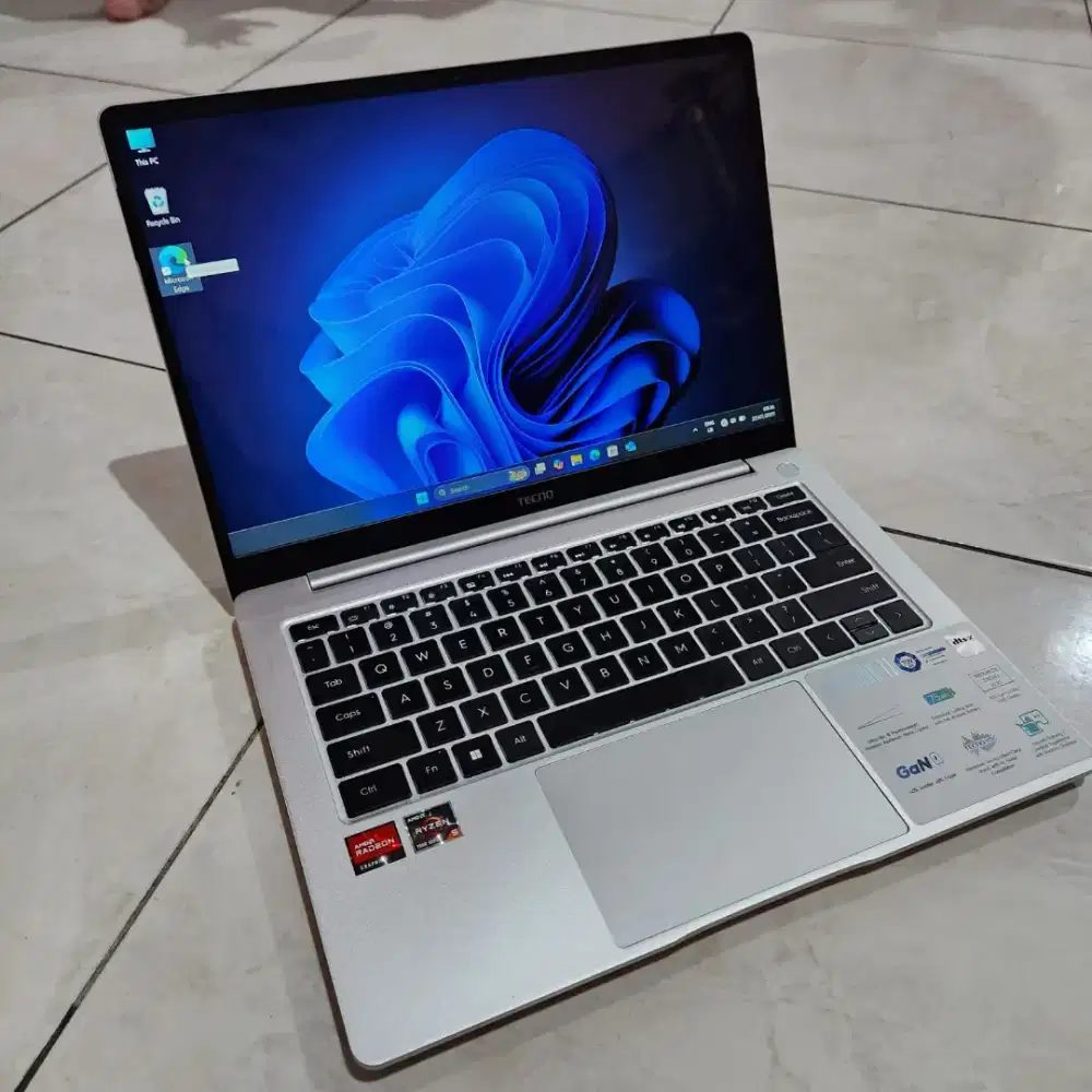 Tecno Megabook T1 AMD