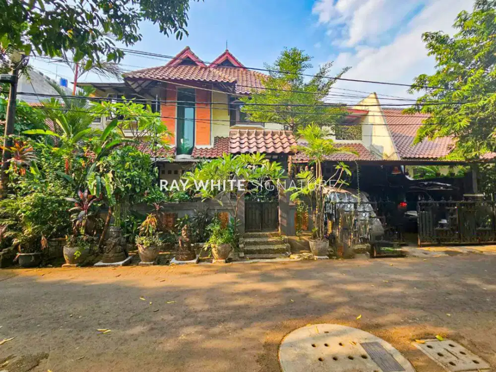 Dijual Rumah Lokasi Strategis di Kebayoran Baru, Jl. Hang Jebat VI