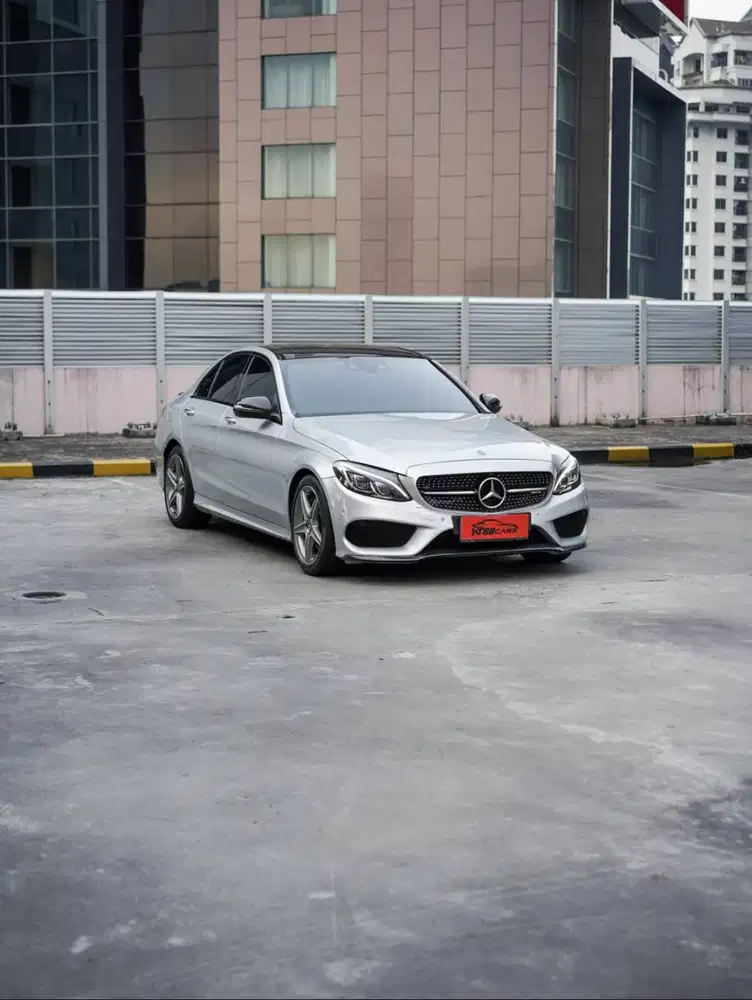Mercedes Benz C300 AMG Line 2017 silver matic