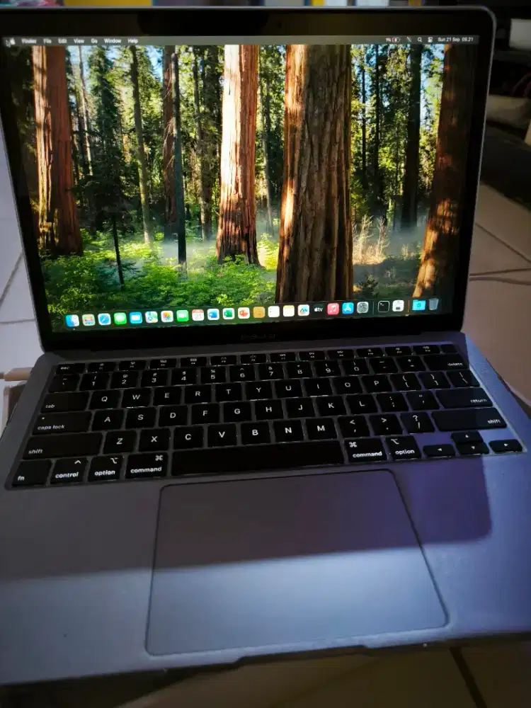 Macbook Air 2020 Core i5 8/512