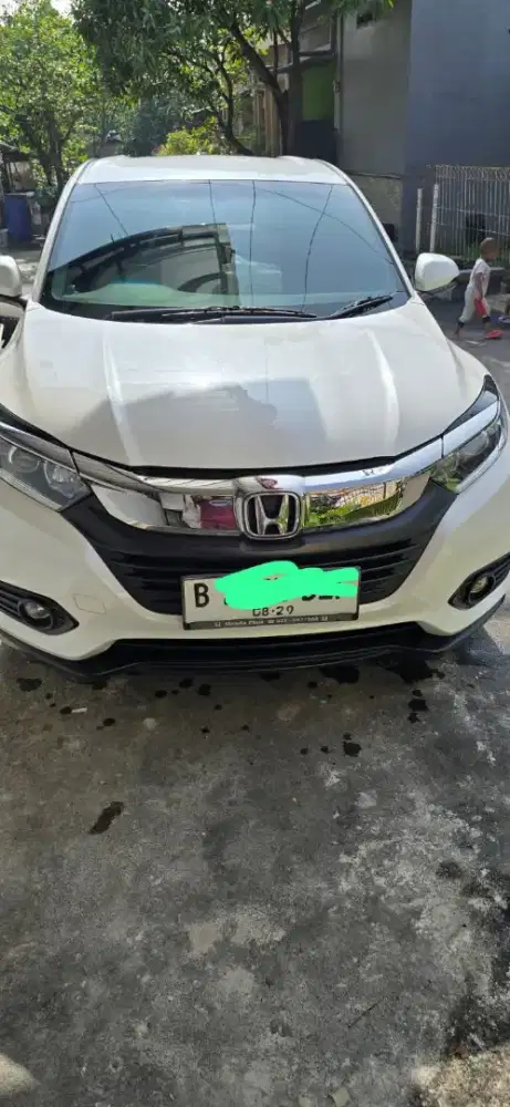 FOR SALE HONDA HRV TYPE E 2019 PLAT B  AUTOMATIC
