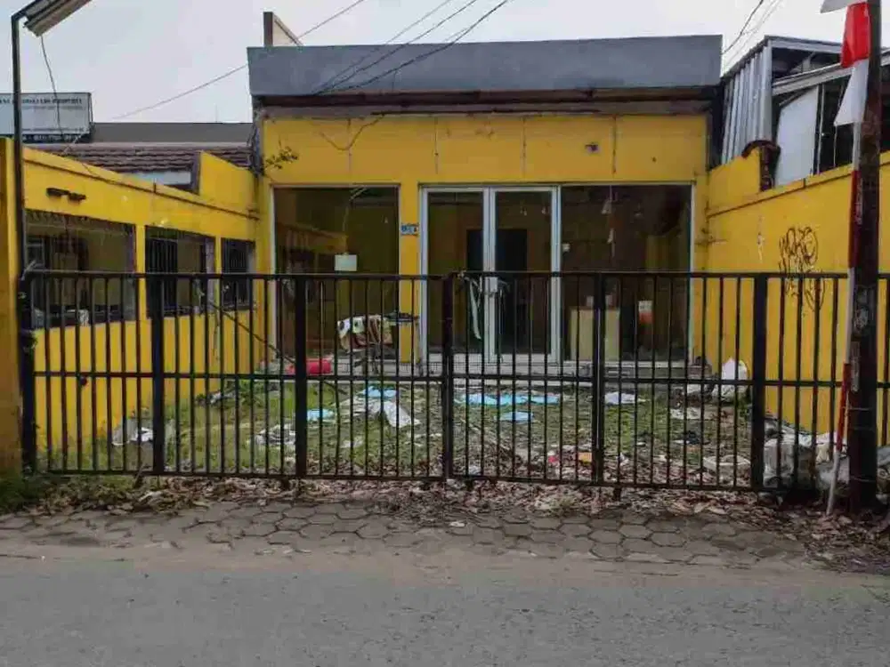si jual kios SHM di jl. Raya utama tanah baru pancoran mas depok ramai 24 jam