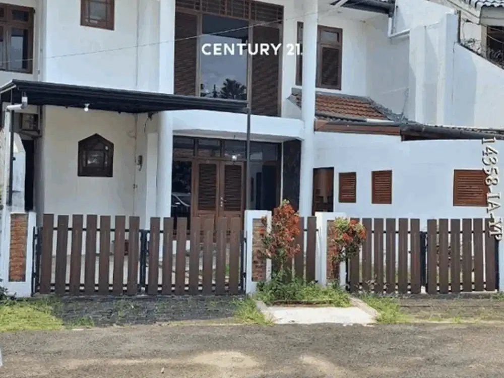 Disewakan Rumah Siap Huni Semi Furnished Depan Taman Di Lbk Bulus