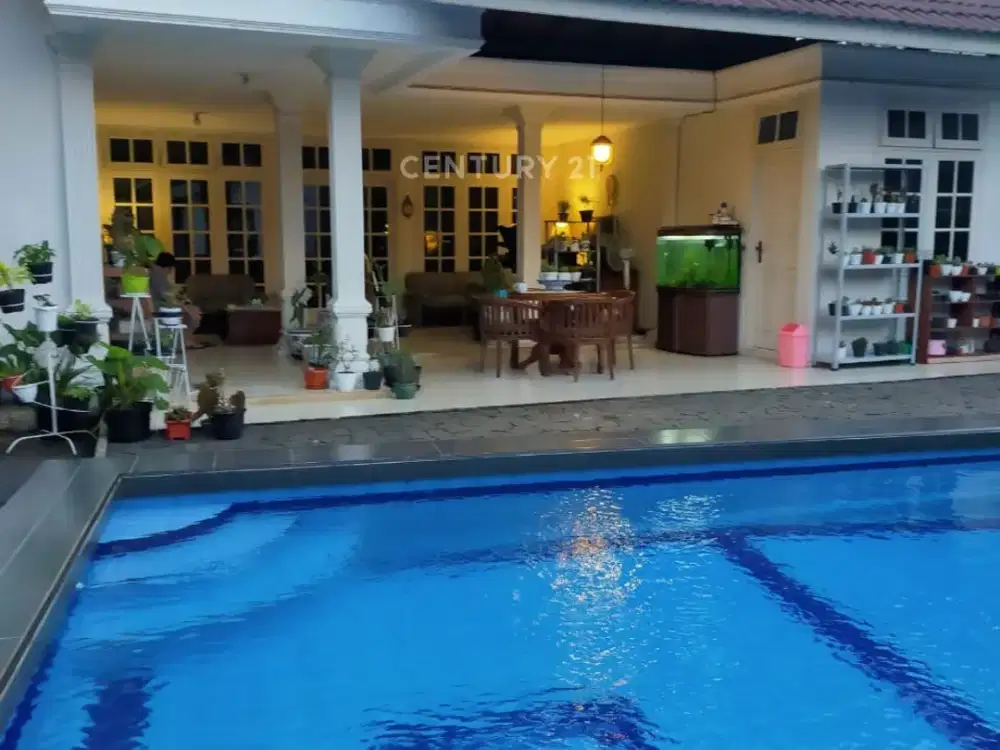 Dijual Rumah Terawat Lokasi Strategis Di Kemang Jaksel MK15434