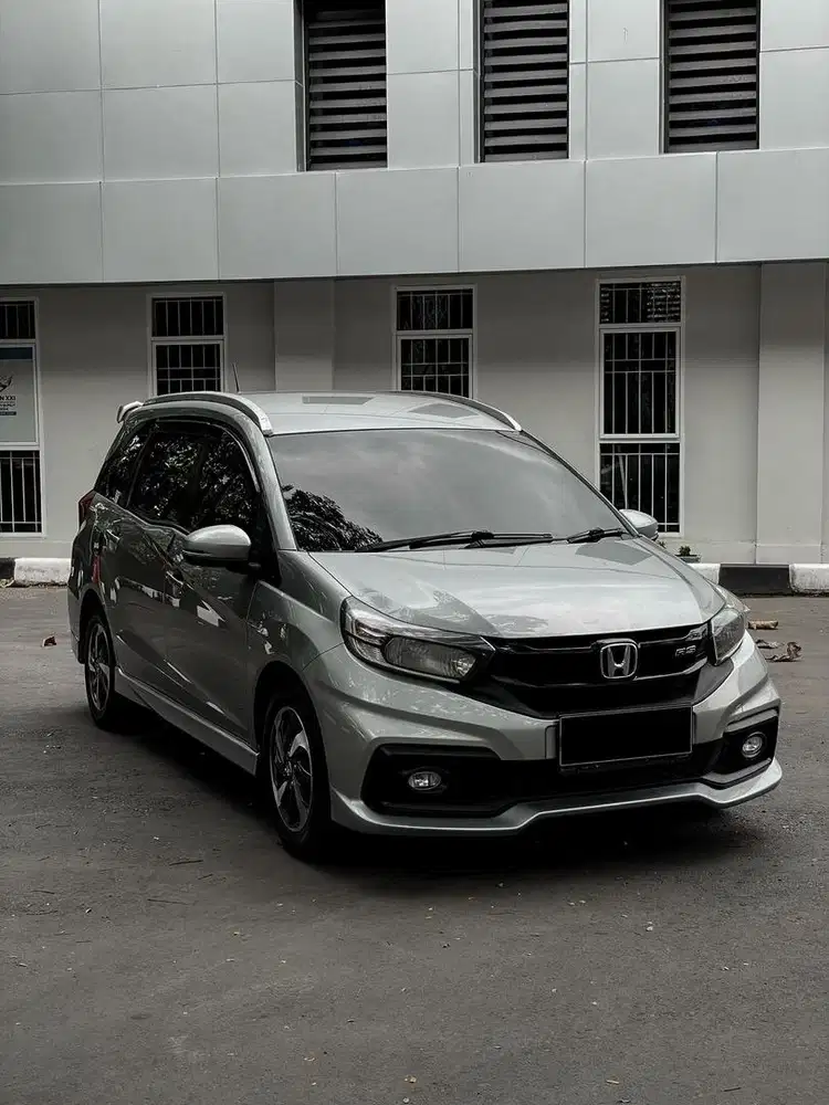 Honda mobilio rs matic tahun 2017 plat BL