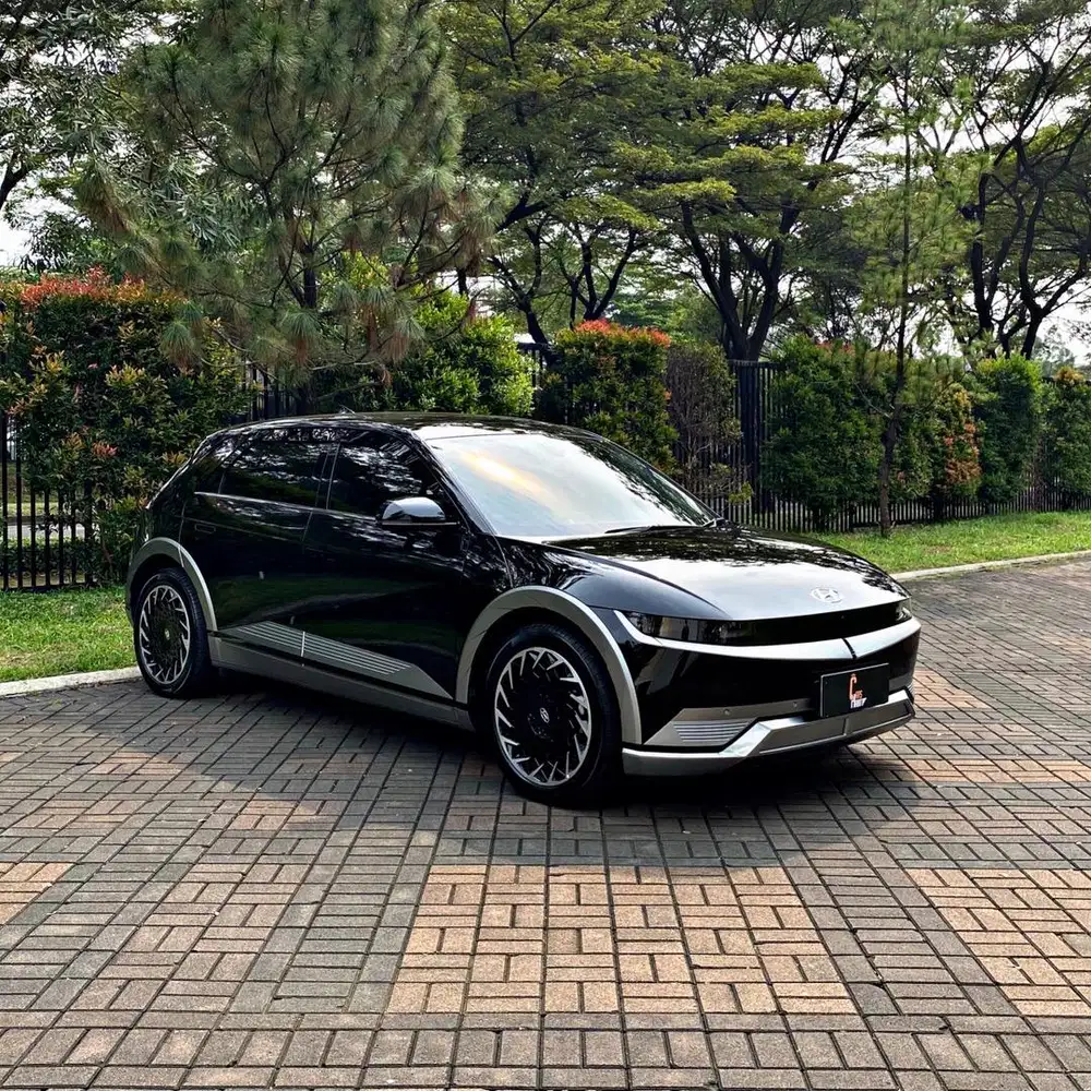 GOOD DEAL!LOW KM Hyundai Ioniq 5 Signature Long Range 2023 ioniq5 2024