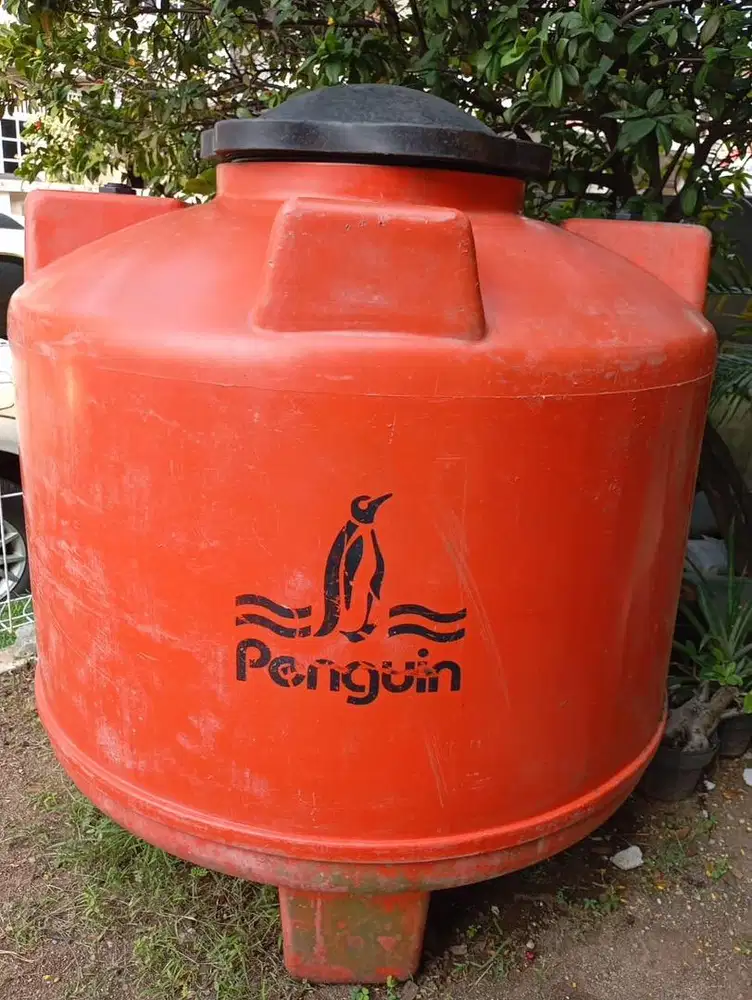 Penguin Tangki air TP 200 Kapasitas 1900 Liter, Heavy-Duty Tank.
