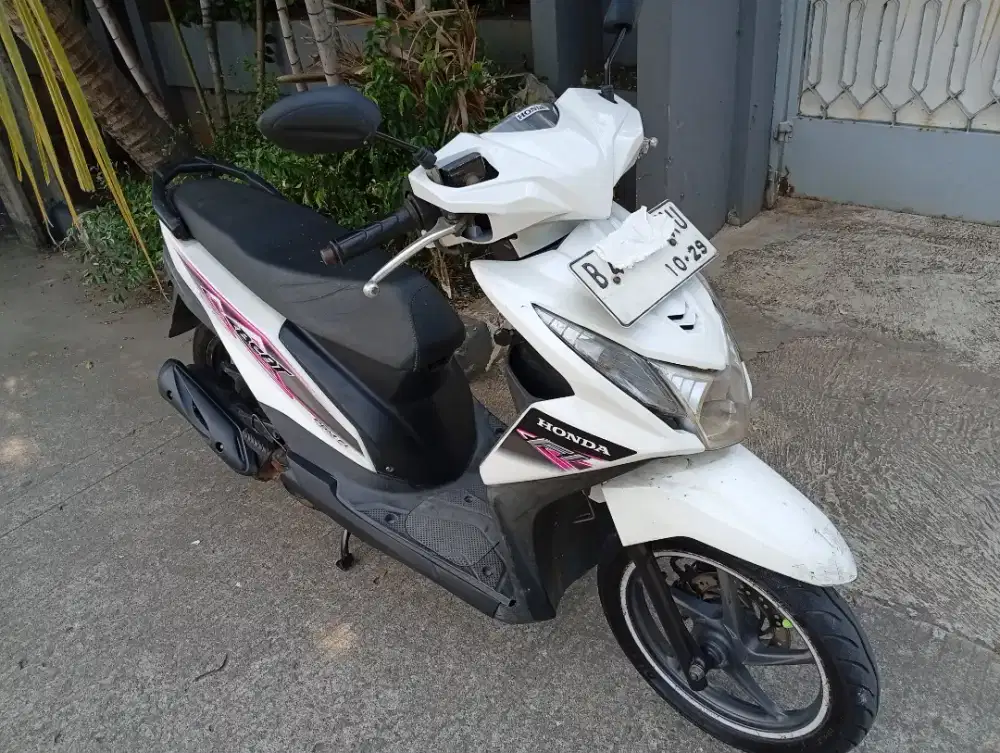 Dijual, Honda Beat PGM FI Th 2013 harga 6,950Jt