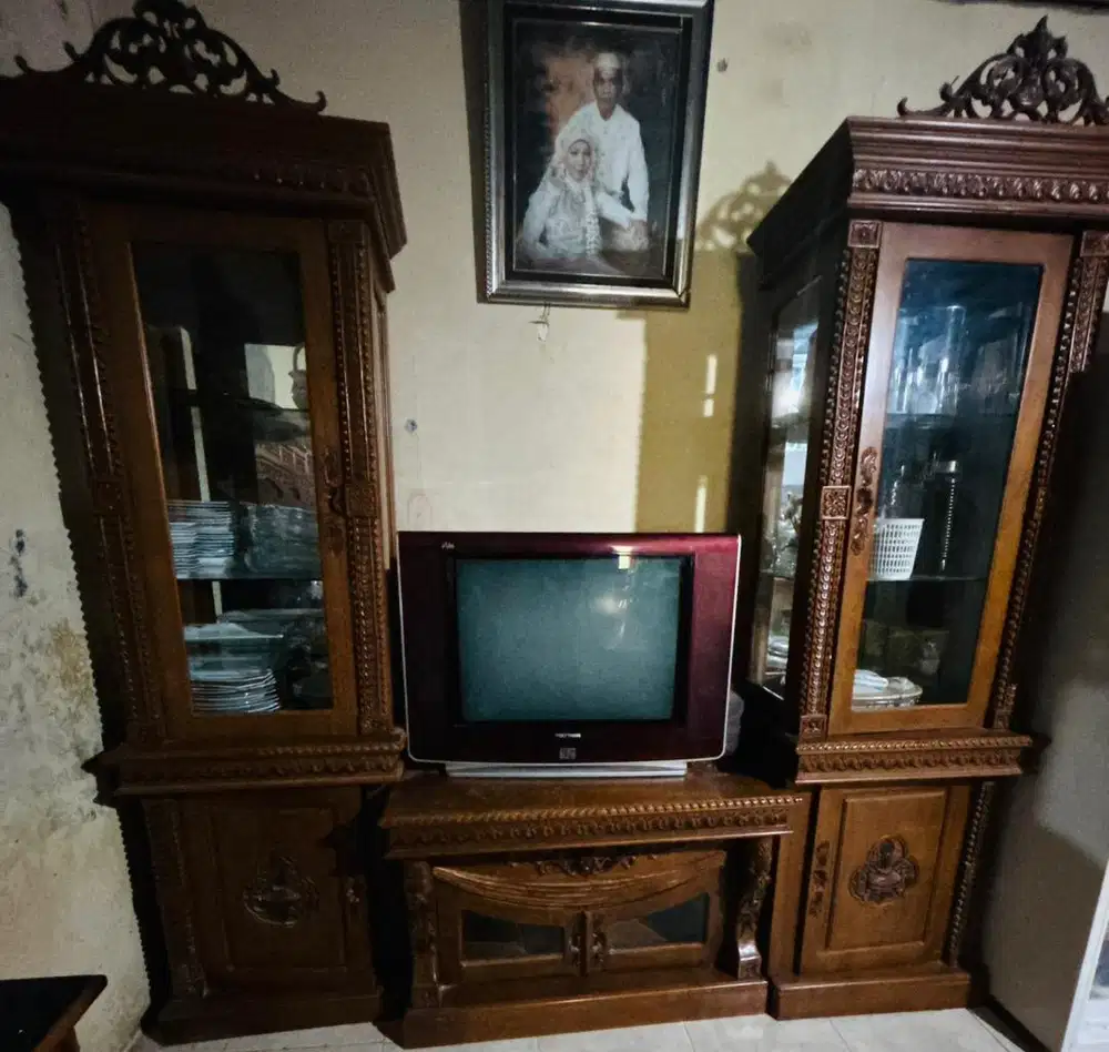 Di jual bufed tv lmari jepara