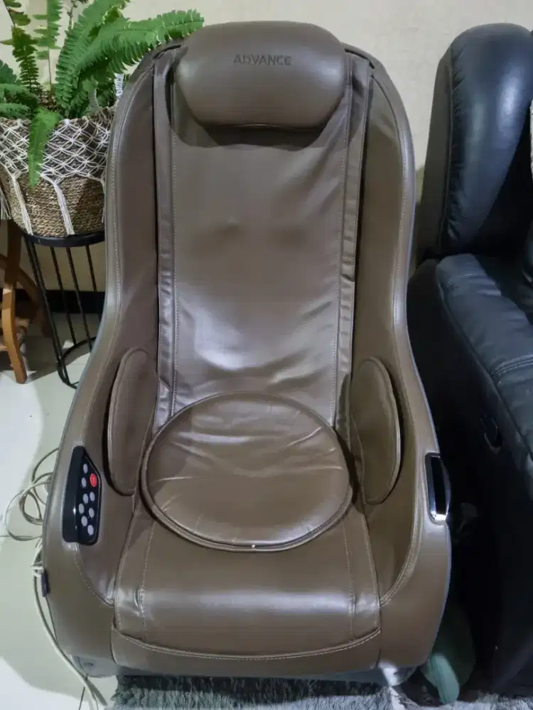 Kursi pijat advance