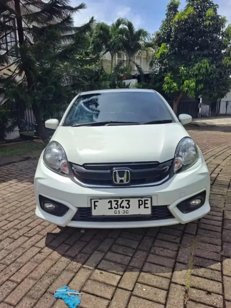 Honda brio E matic  istimewa siap pakai