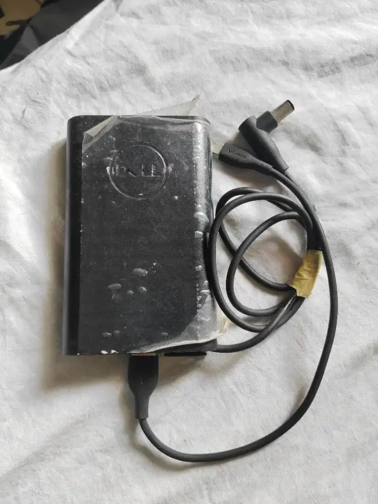Powerbank Laptop Merek Dell PW7015M 2200MAH Original