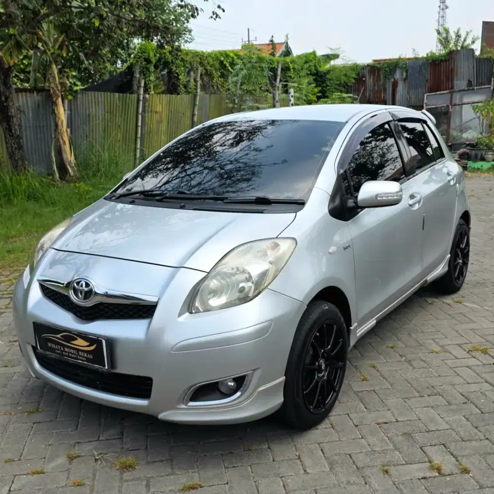 Toyota Yaris E Matic 2011