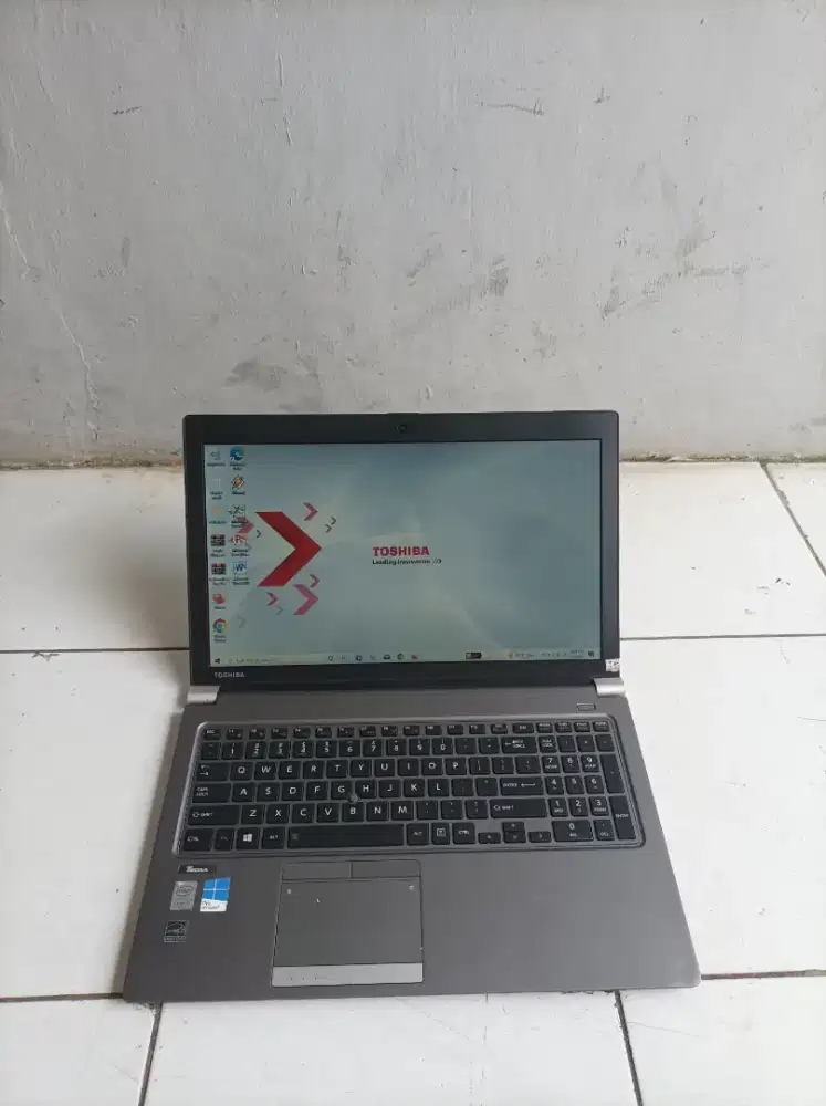 Toshiba Tecra Z50-A Intel Core i7 Dual Vga Ram 8Gb Layar 15inch