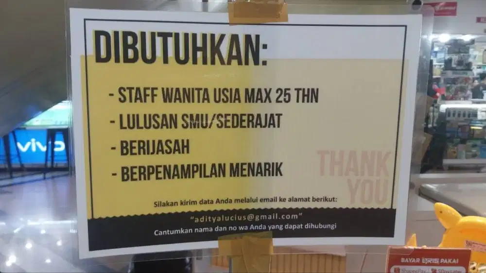 Dibutuhkan segera spg wanita untuk toko roti