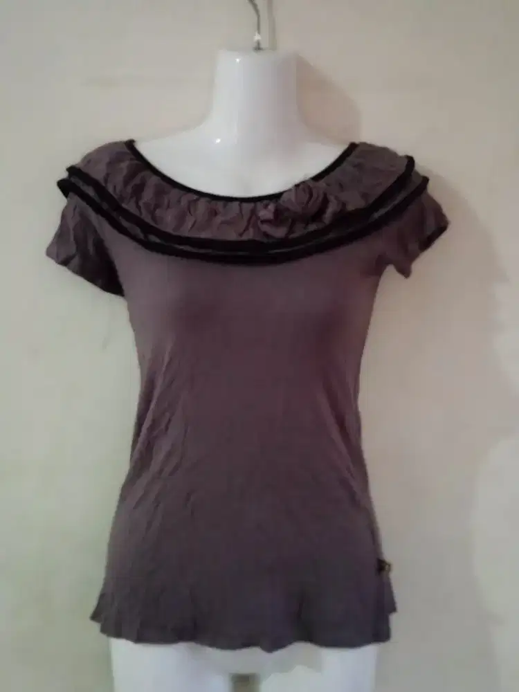 Baju atasan coklat