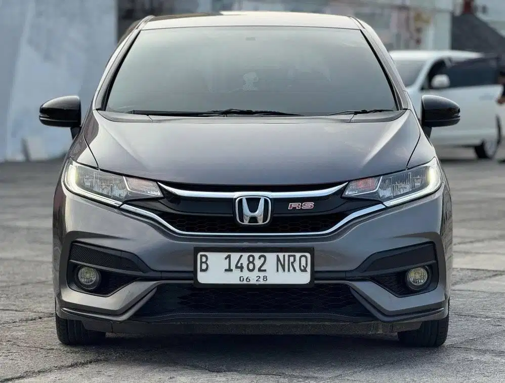 Honda Jazz Rs 2018 At Km 52Rban Pajak 6/2026 Tangan Pertama