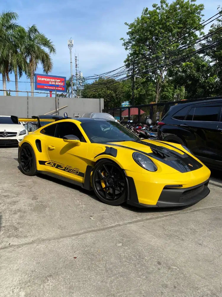 2024 Porsche 911 GT3 RS (992.1) Weissach Package Racing Yellow