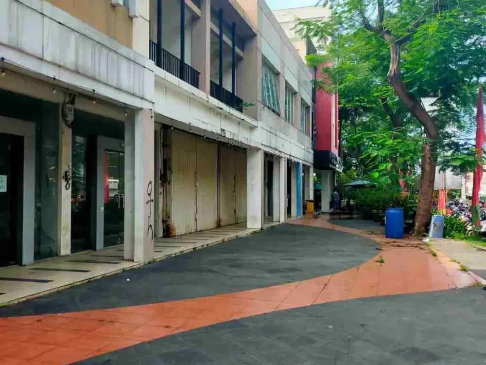ruko gandeng 7 dekat mc donald sekolah di karang satria tambun utara