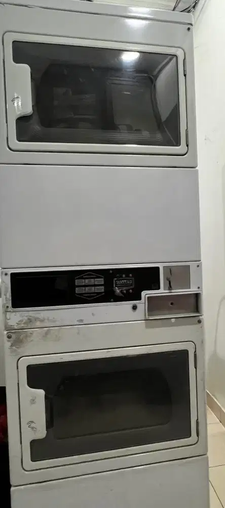 Mesin pengering maytag coin dryer gas 10.5kg stack MLG27PD