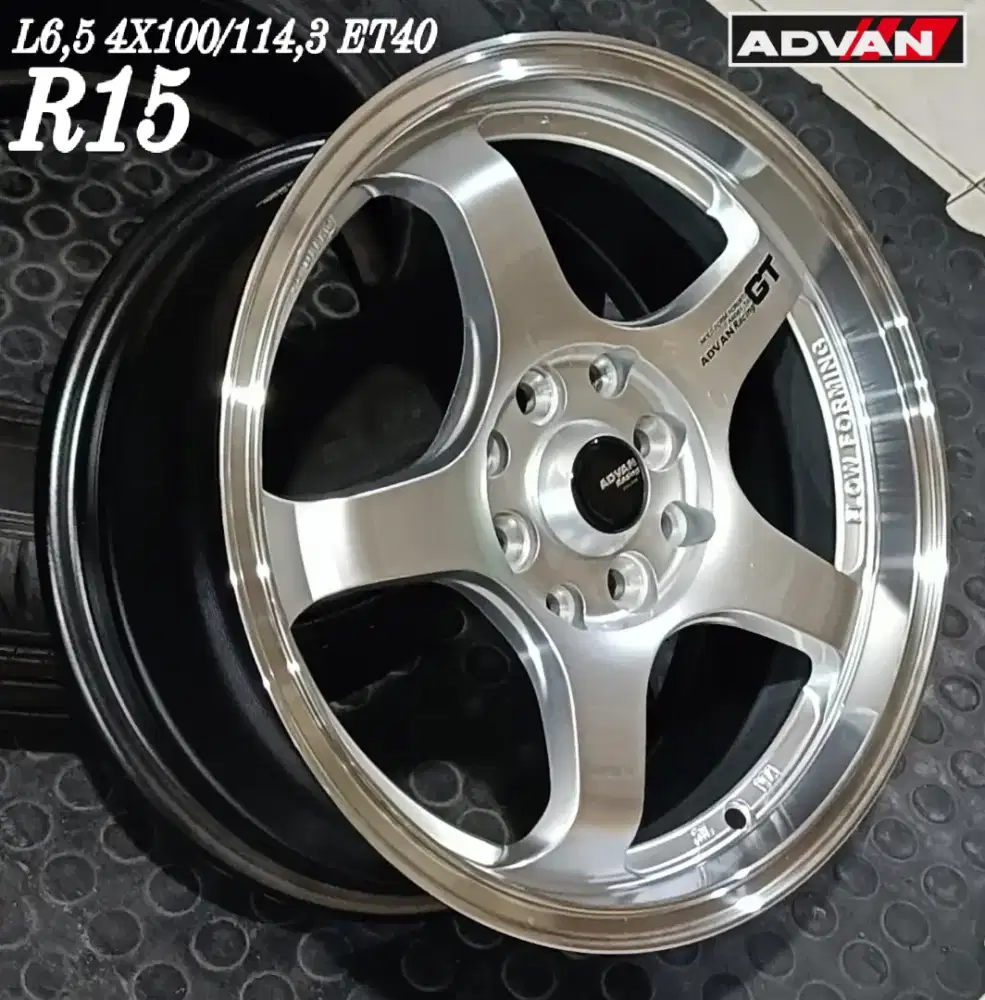 Jual velg advan gt r15 4x100 4x114,3 agya avanza xenia livina brio dll