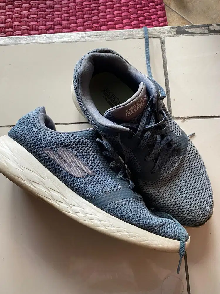 Sepatu Skechers Go Running