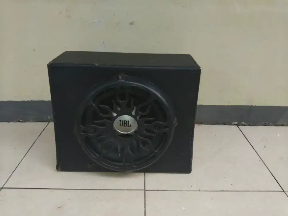 Jual subwoofer merk jbl GT5-12