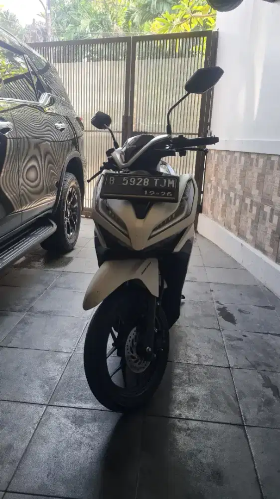 JUAL VARIO 125CC CBS LOW KILOMETER, BODI MULUS