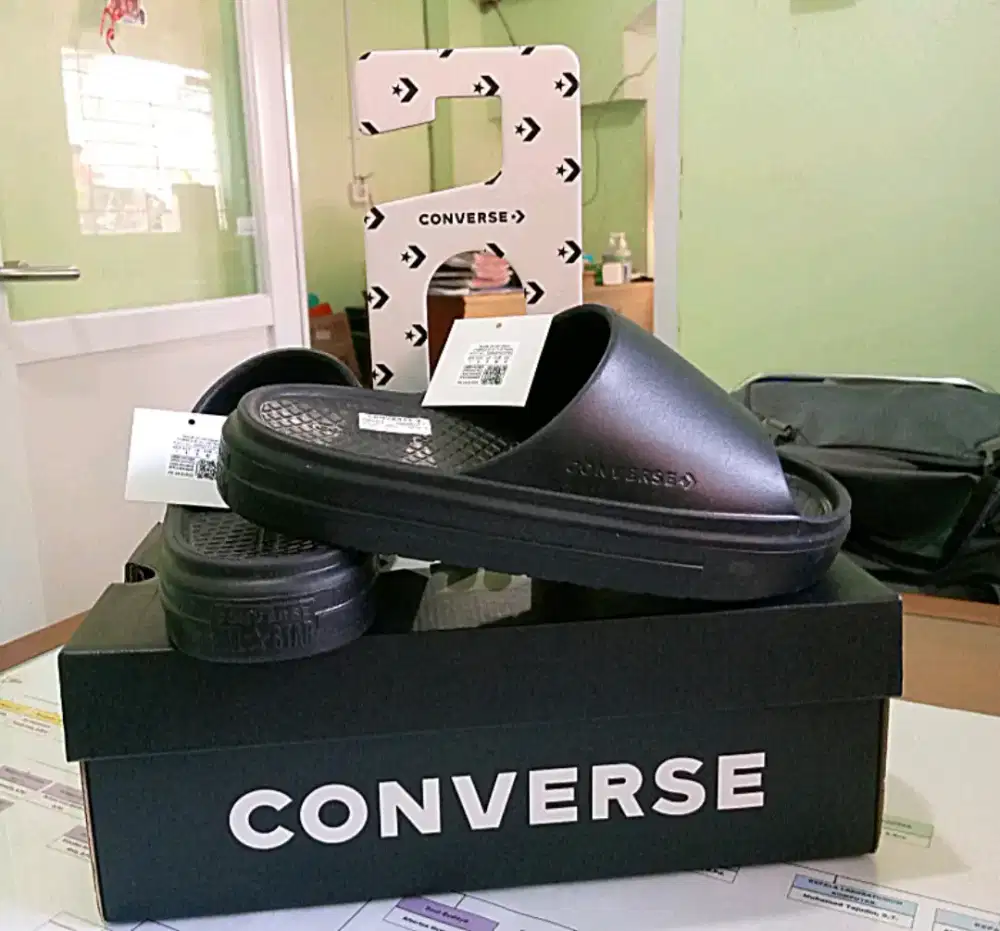 Sandal Converse Baru