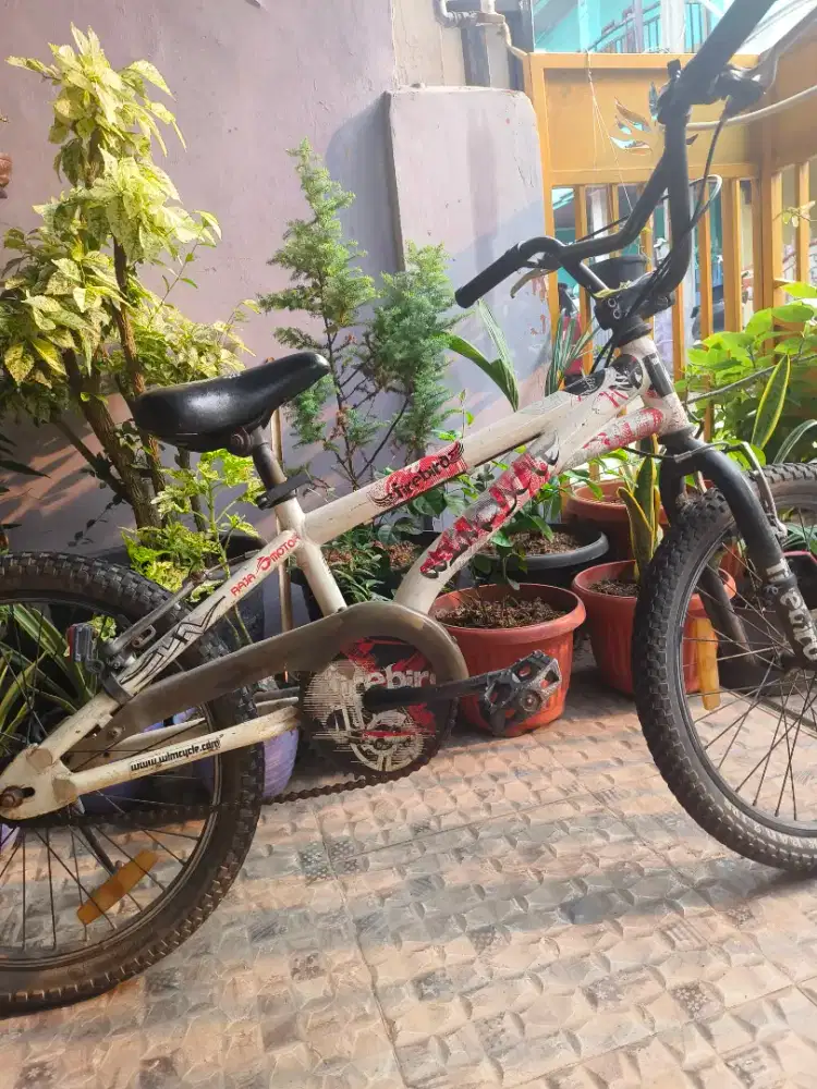 SEPEDA WYMCYCLE BMX PUTIH MENAWAN