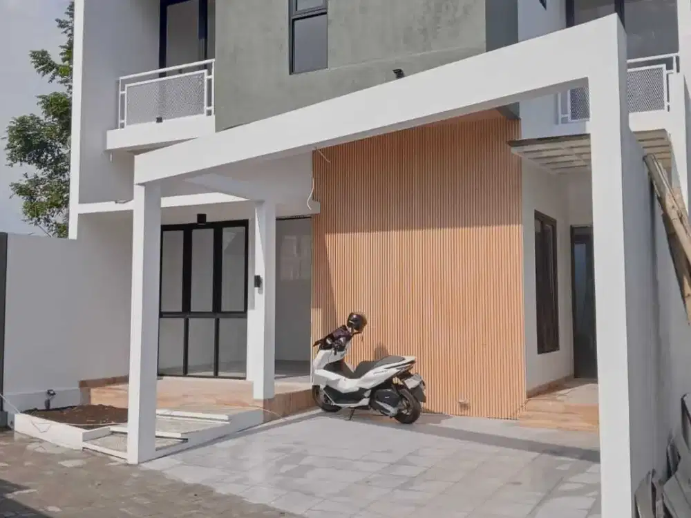 RUMAH BARU 2 LANTAI MODERN DEKAT JALAN PURBAYA SUMBERADI MLATI SLEMAN