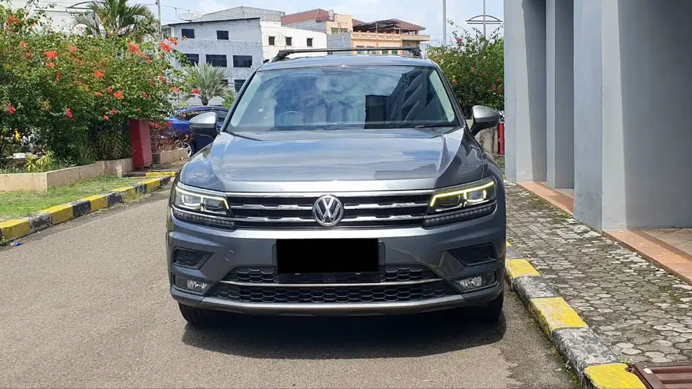 Volkswagen VW Tiguan Allspace 1.4 TSI AT 2020 Like New Low Km Record