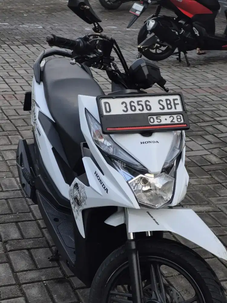 HONDA NEW BEAT STREET 2018 KM 29RB DP CUKUP 1JT AN