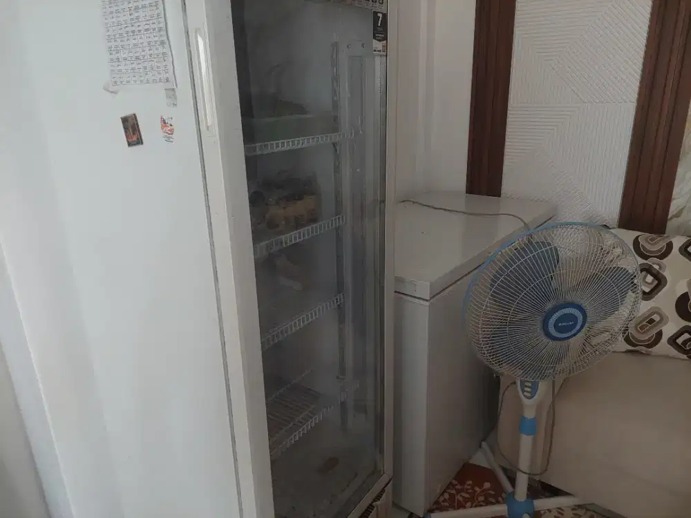 FREEZER BOX 300L MERK AQUA