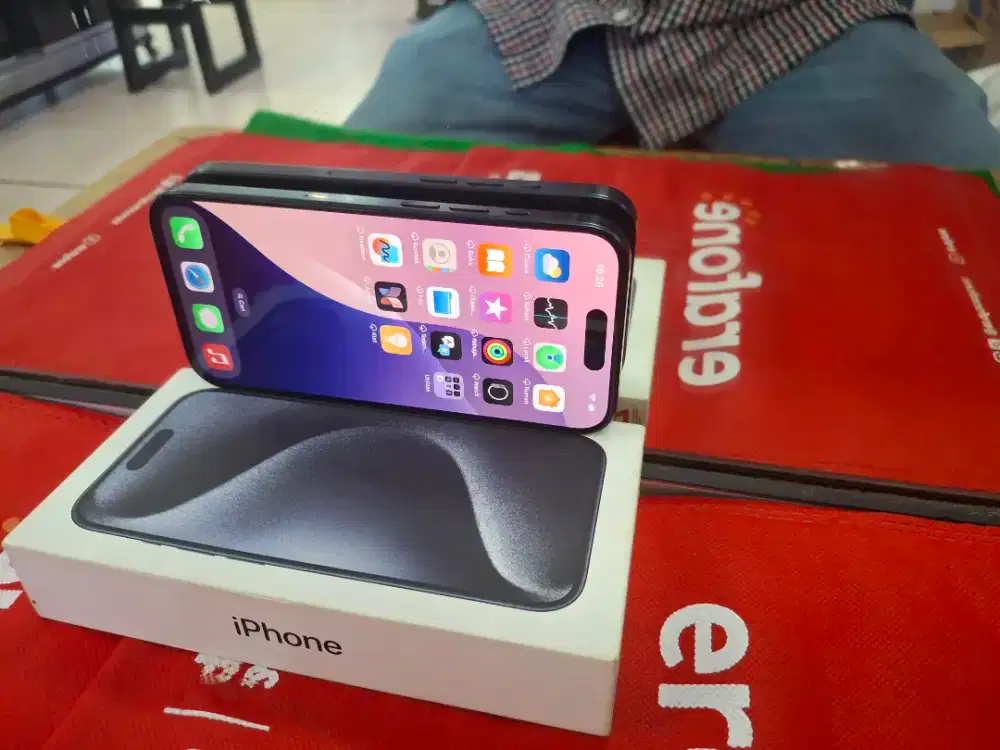Iphone 15 pro 128 gb mulus no minus resmi lengkap